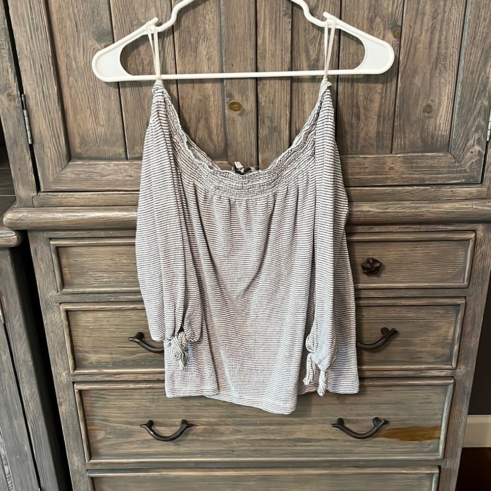 Lucky brand shirt very cute euc smoke free house